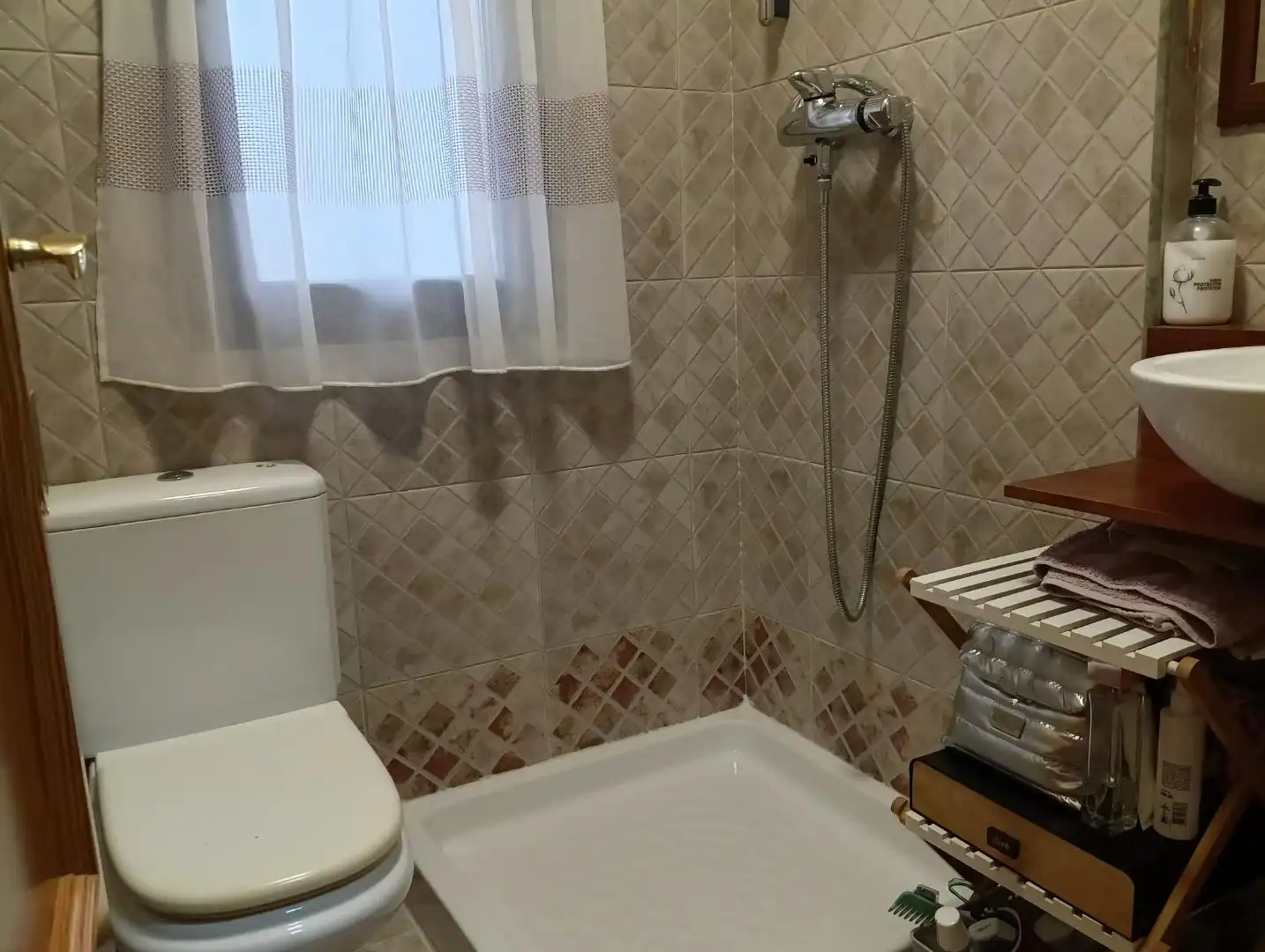 Bany de Casa adosada en venda en Riba-roja de Túria amb Terrassa, Traster i Piscina