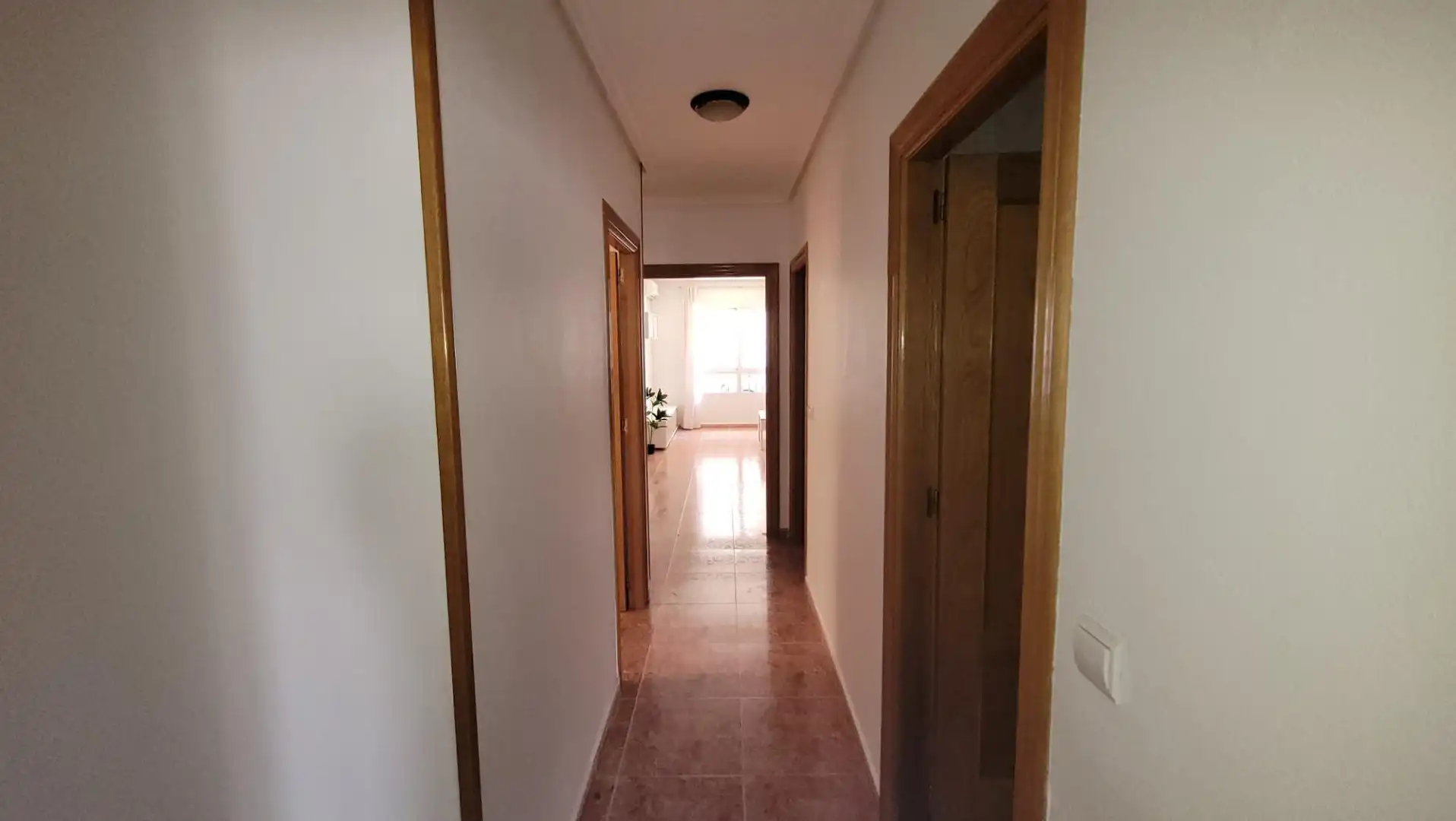 Wohnung zum Verkauf in Abarán mit Klimaanlage, Terrasse und Möbliert