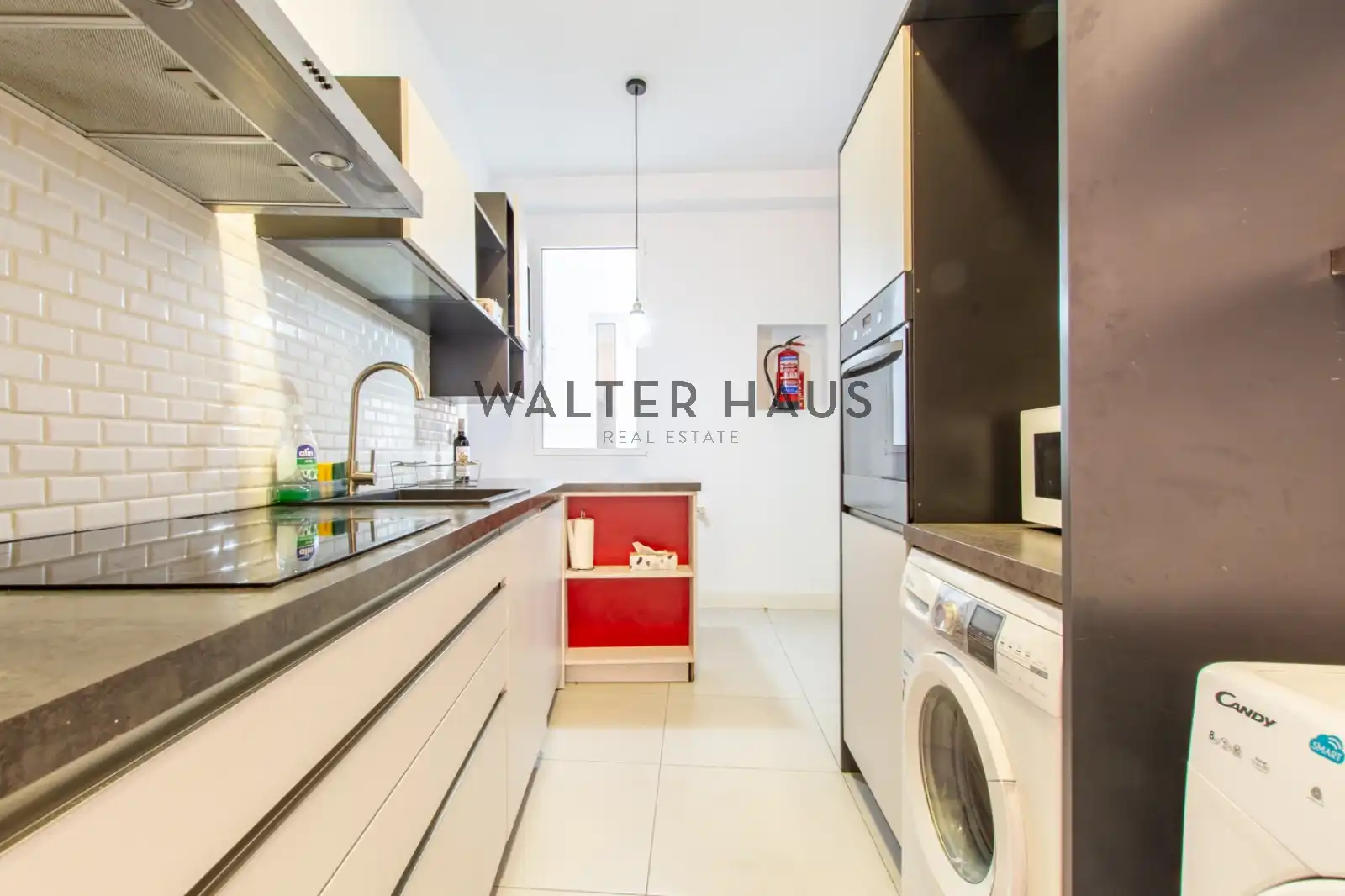 Piso con terraza en venta en Calle de la Luna, imagen 13