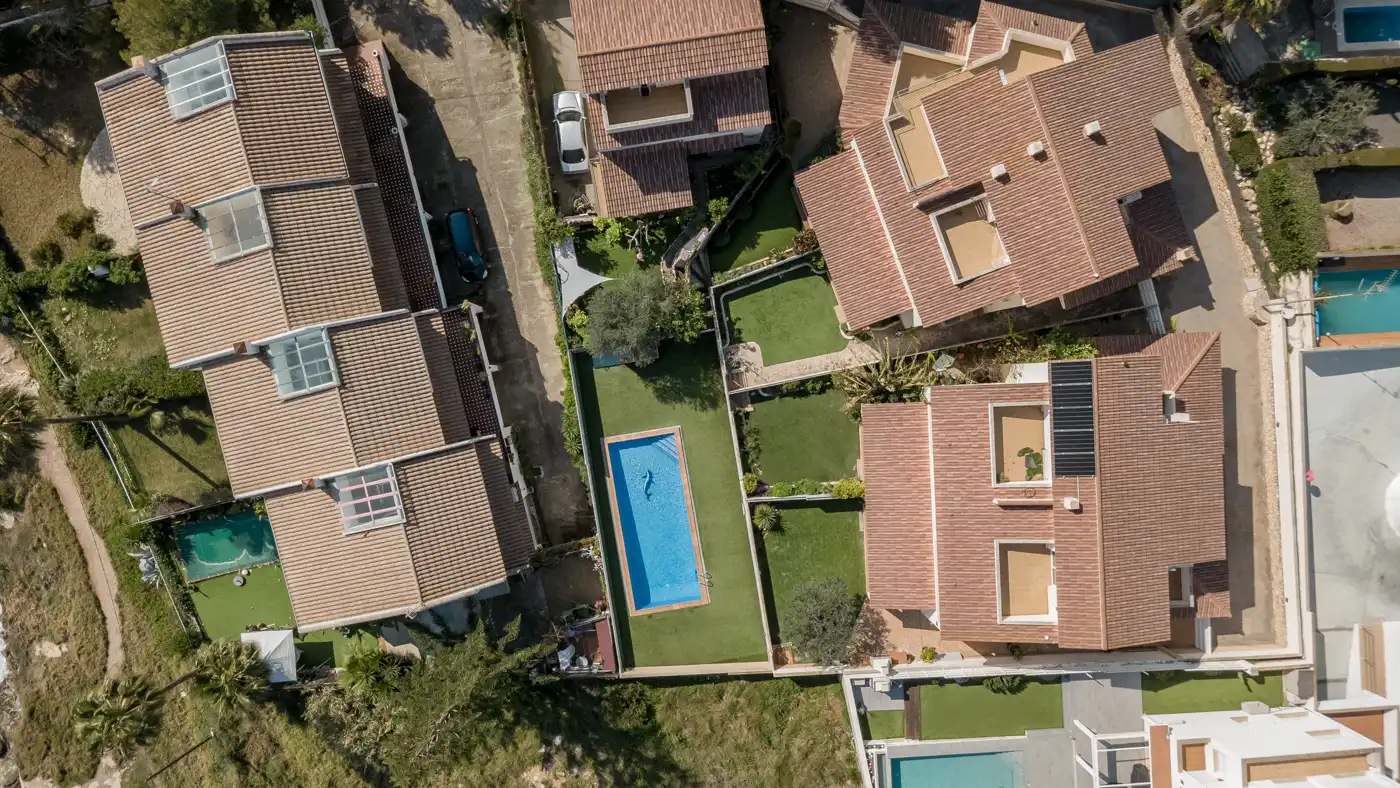 Vista exterior de Casa adosada en venta en Torredembarra con Aire acondicionado, Calefacción y Jardín privado