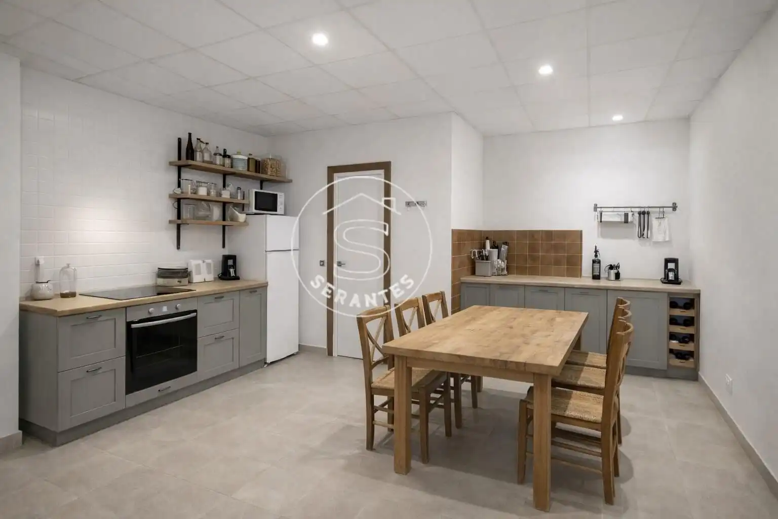 Kitchen of Commercial properties for sale in  Pamplona / Iruña