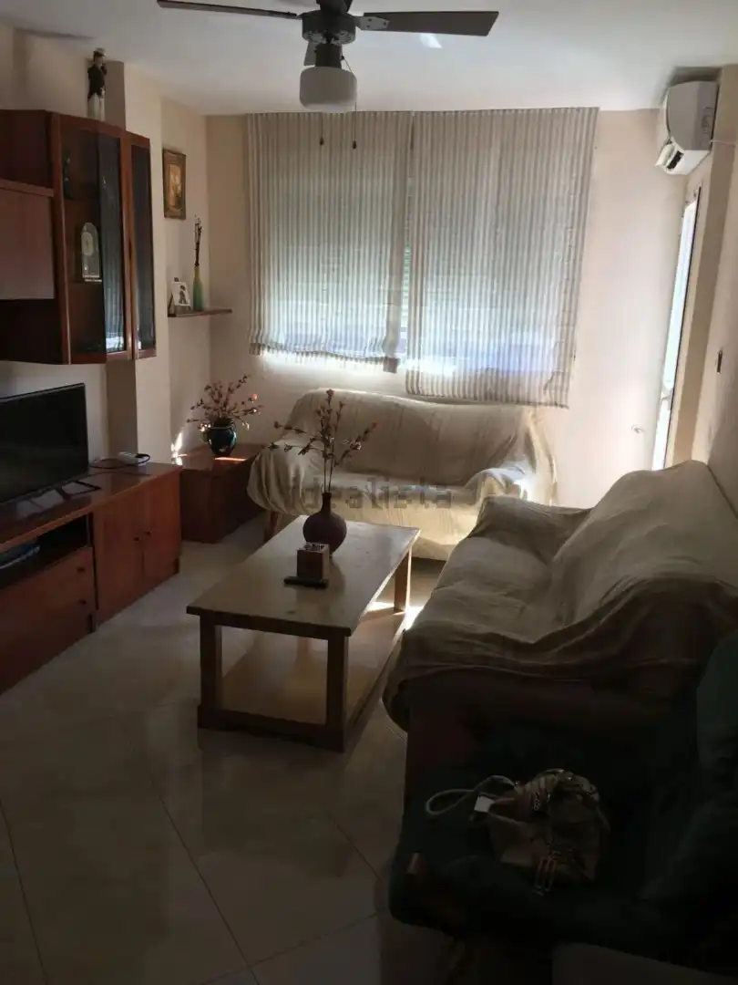 Sala de estar de Piso de alquiler en Granada con Aire acondicionado, Calefacción y Amueblado