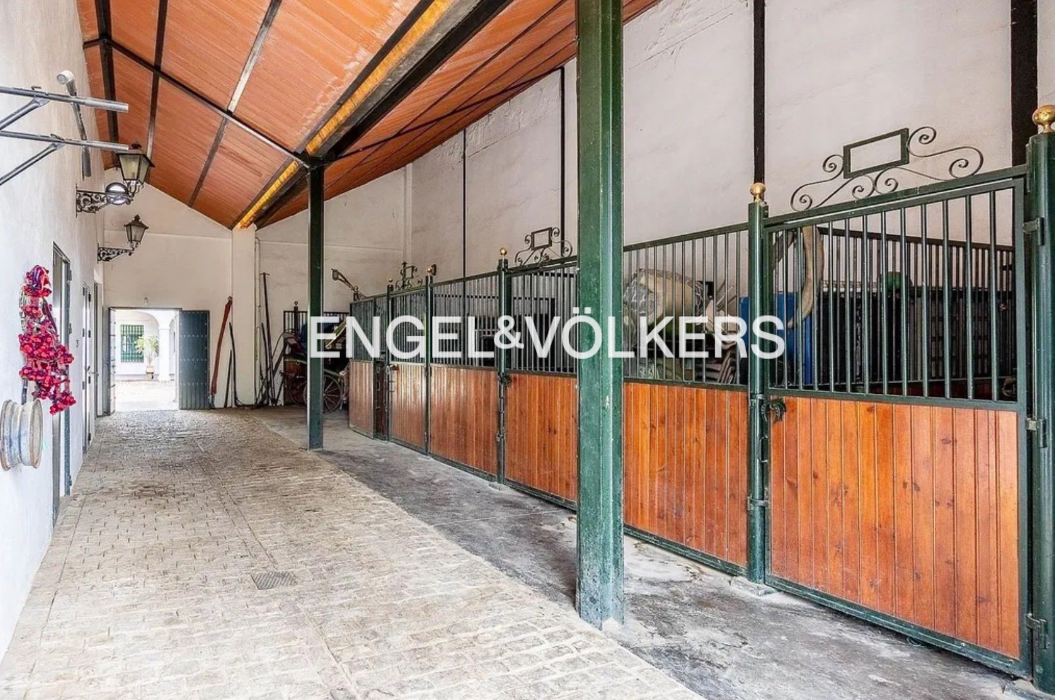 Casa o xalet en venda en Valencina de la Concepción amb Aire condicionat, Calefacció i Jardí privat