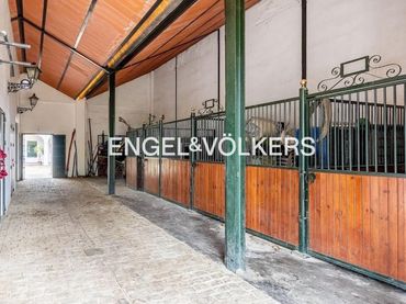 Maison avec piscine à vendre à Valencina de la Concepción