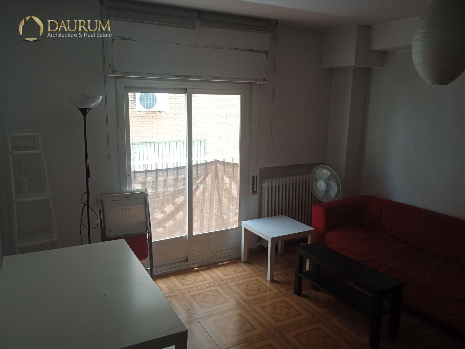 Habitación de Piso en venta en  Madrid Capital con Calefacción, Terraza y Amueblado