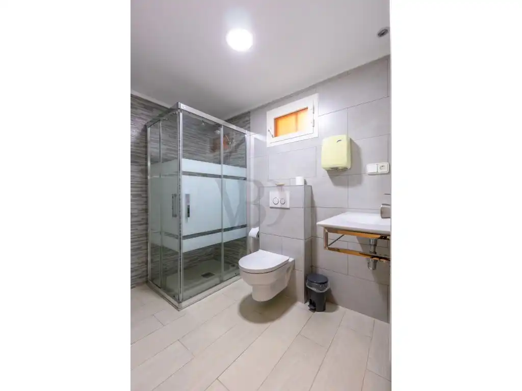 Bathroom of Apartments for sale in Eivissa  with Air Conditioner, Furnished and Oven