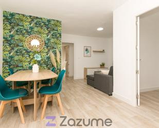 Living room of Flat to rent in  Granada Capital  with Balcony