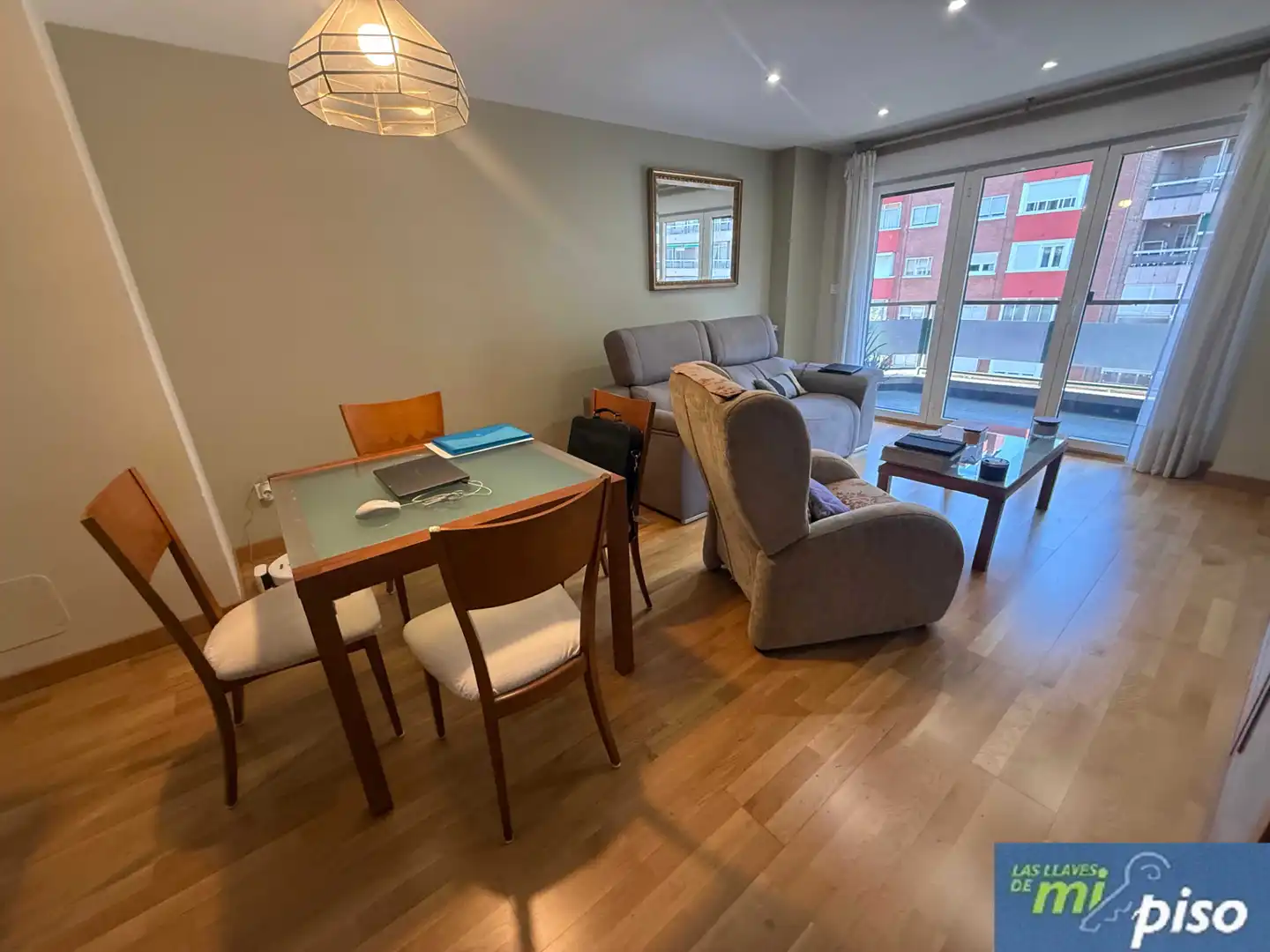 Sala de estar de Piso en venta en Valladolid con Calefacción, Parquet y Terraza