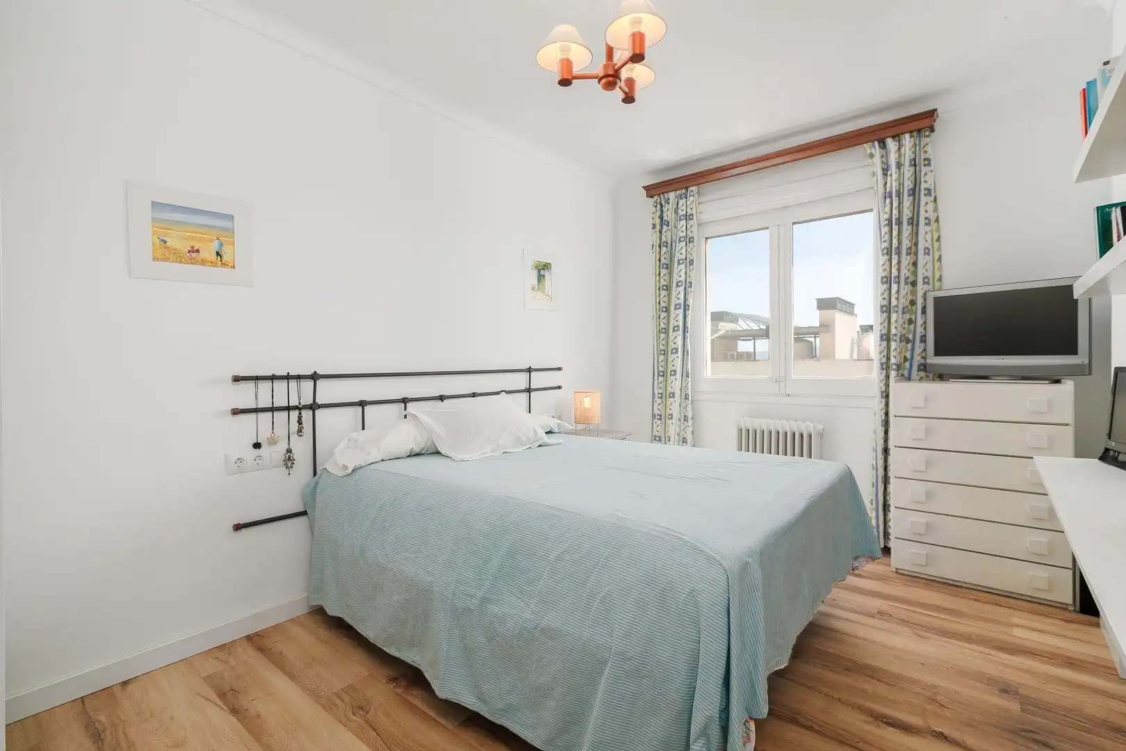 Schlafzimmer von Wohnung zum Verkauf in Figueres mit Heizung, Parkett und Terrasse