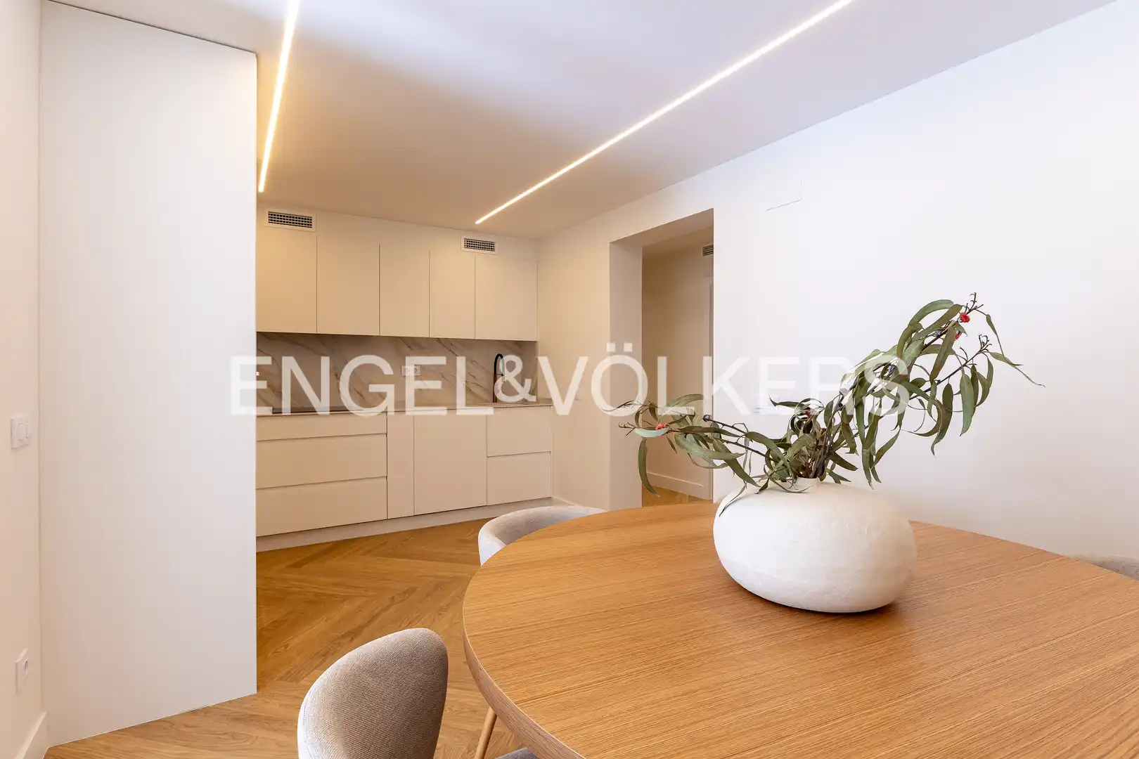 Comedor de Piso en venta en Madrid con Aire acondicionado, Calefacción y Amueblado