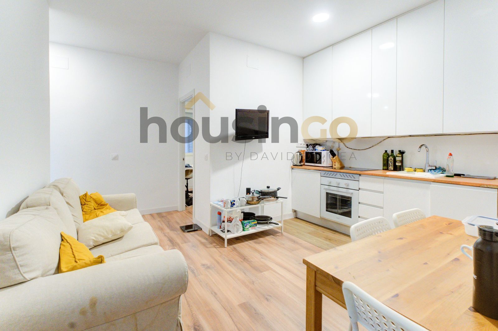 Kitchen of Flat to rent in  Madrid Capital  with Air Conditioner, Heating and Furnished