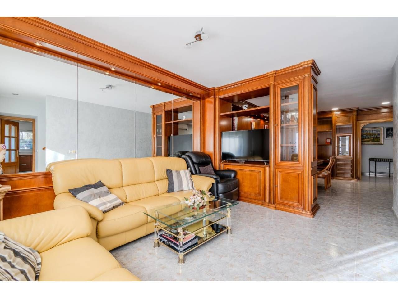 Sala de estar de Casa o chalet en venta en Celrà con Aire acondicionado, Calefacción y Terraza