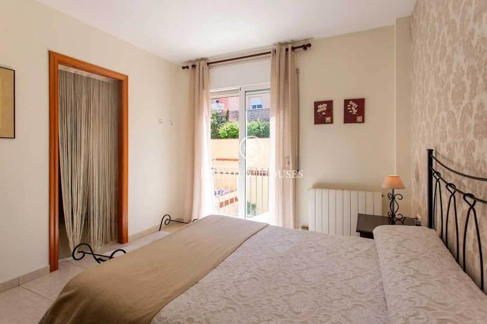 Habitación de Casa adosada en venta en Argentona con Calefacción y Terraza