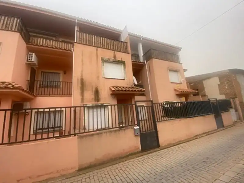 Vista exterior de Piso en venta en Escalona