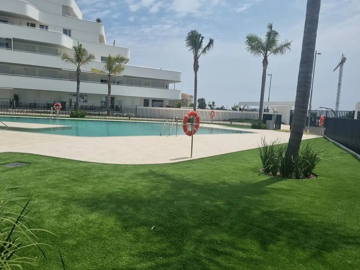 Piscina de Apartament de lloguer en Vélez-Málaga amb Aire condicionat, Calefacció i Terrassa