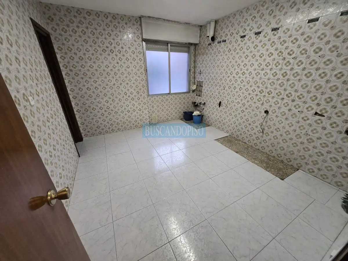 Wohnung zum Verkauf in  Logroño mit Heizung und Terrasse