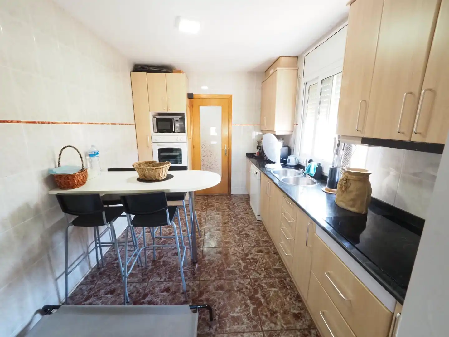 Cocina de Piso en venta en Terrassa con Calefacción y Terraza