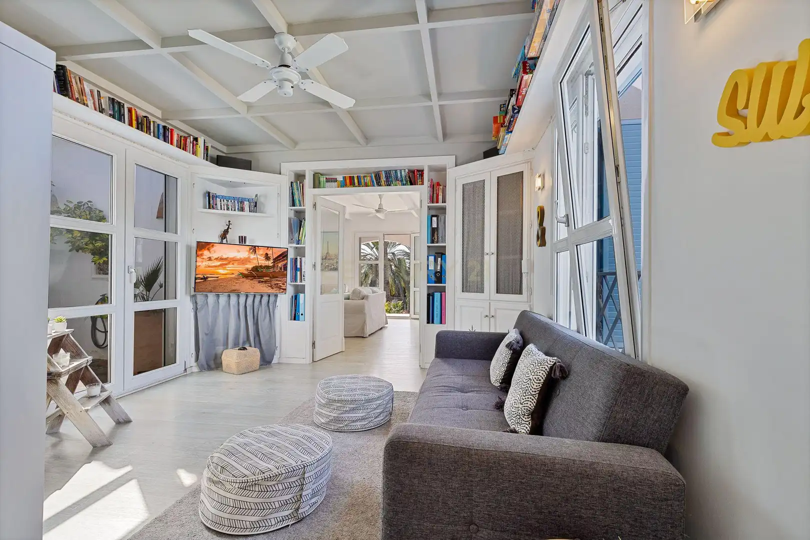 Sala de estar de Casa o chalet en venta en Marbella con Aire acondicionado, Jardín privado y Piscina
