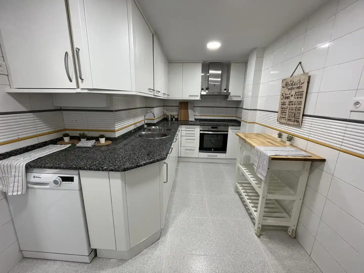 Cuina de Pis per a compartir en Zaragoza amb Aire condicionat, Parquet i Moblat