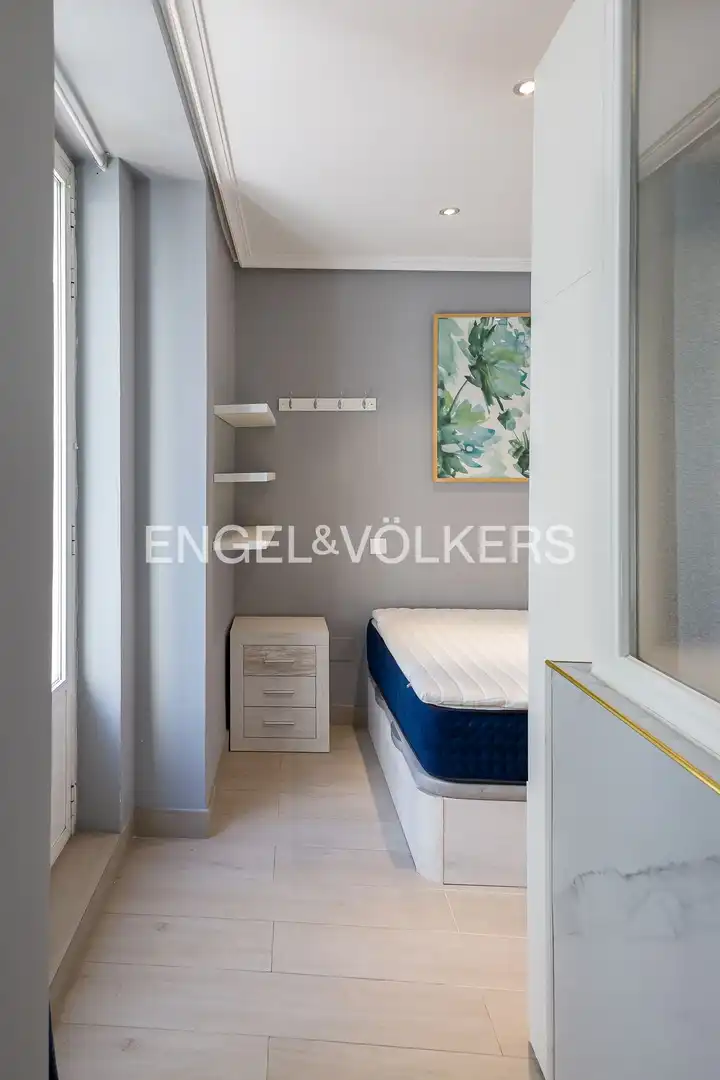 Balcony of Flat for sale in Madrid  with Air Conditioner, Heating and Parquet flooring