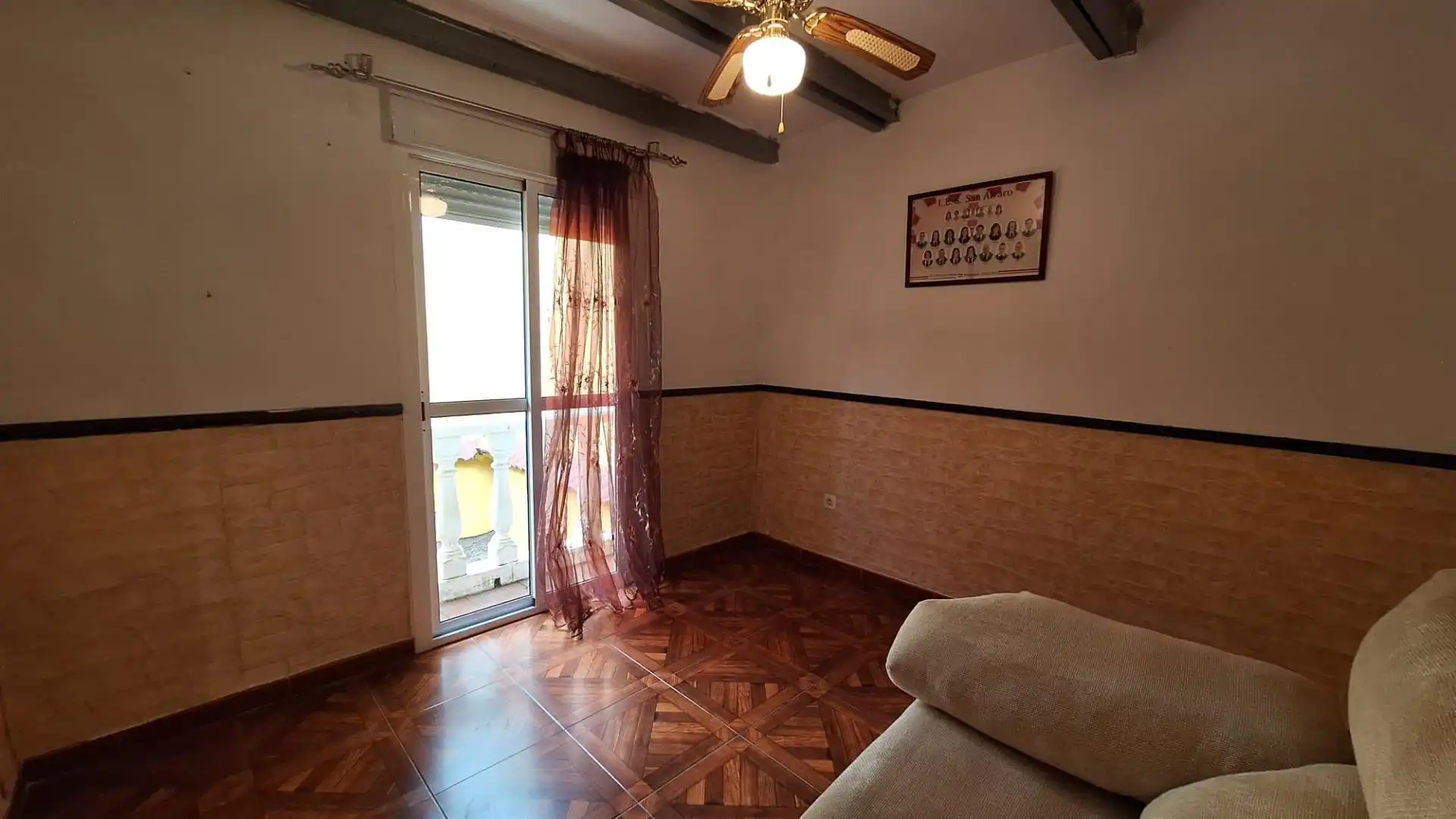 Sala d'estar de Casa o xalet en venda en Almodóvar del Río amb Aire condicionat, Calefacció i Terrassa