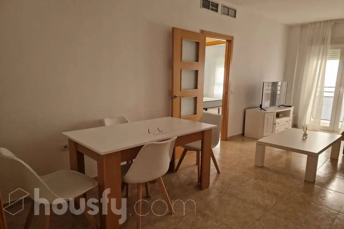 Comedor de Piso de alquiler en El Ejido con Amueblado, Balcón y Se aceptan mascotas