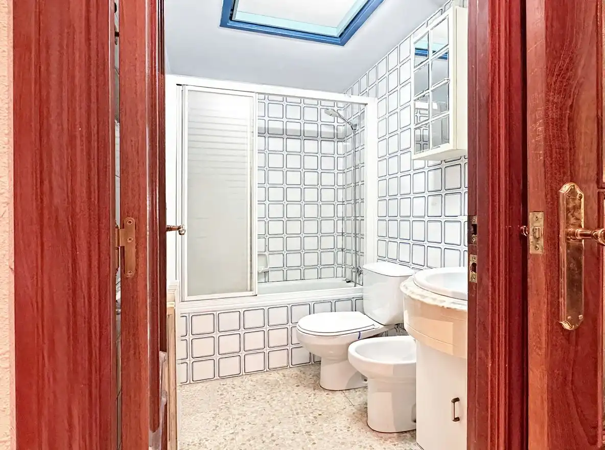 Wohnung mit Aufzug zum Verkauf in Avinguda d'Isabel la Catòlica, imagen 17