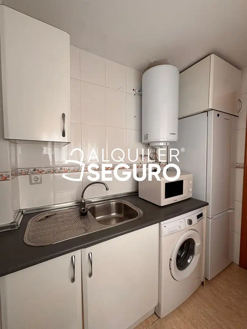 Küche von Wohnung zur Miete in Madrid mit Klimaanlage, Heizung und Möbliert