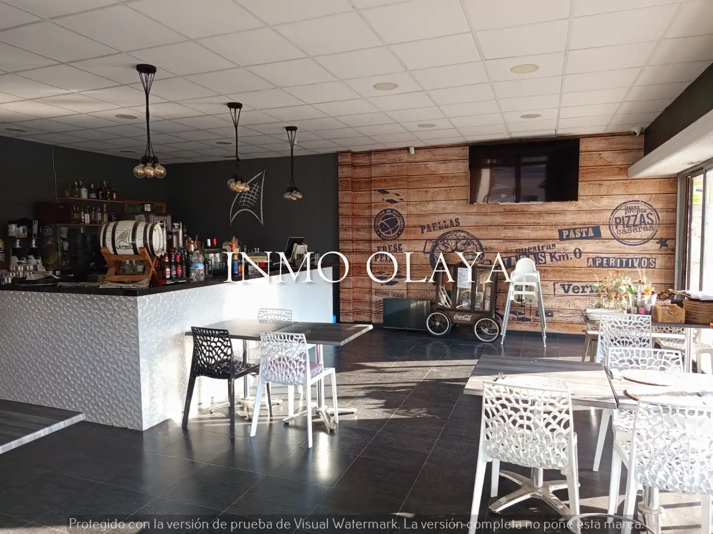 Business premises for transfer in Port - Horta de Santa María