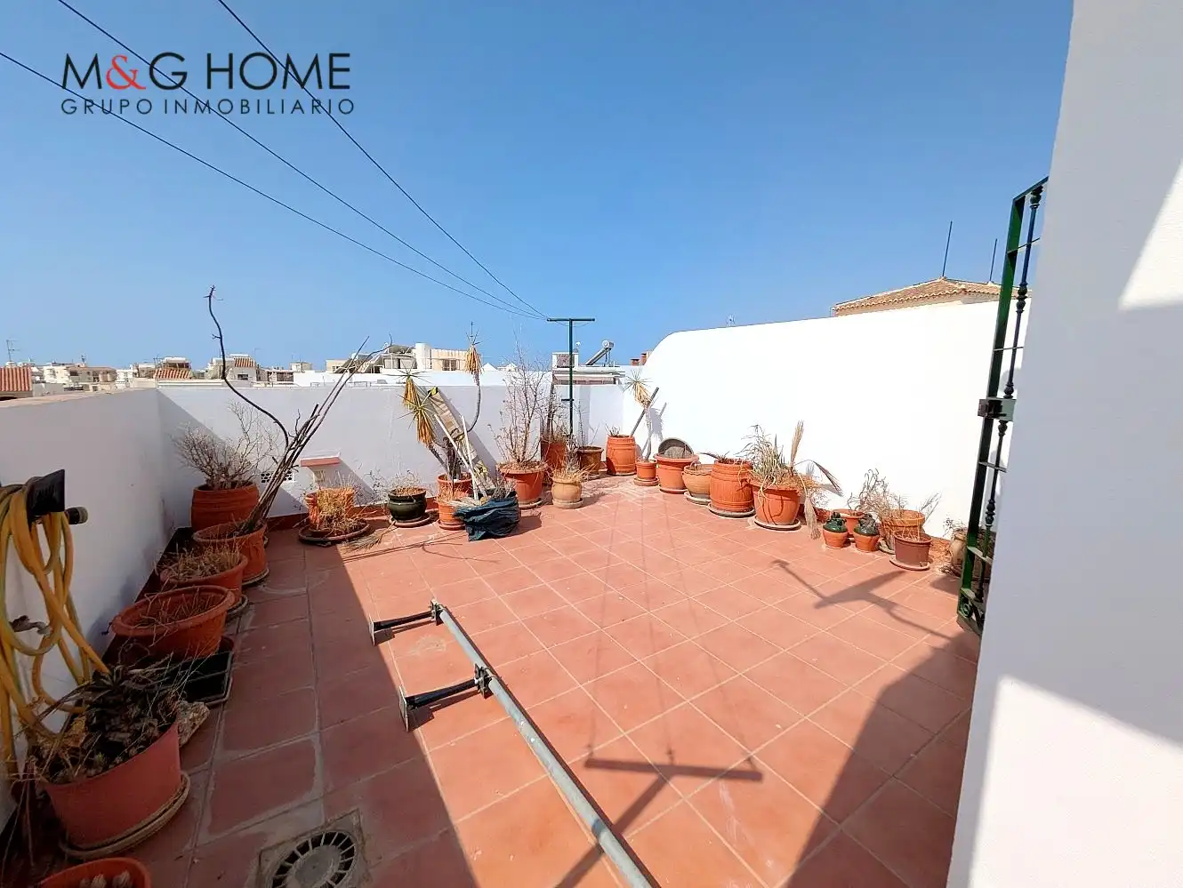 Terrasse von Maisonette zum Verkauf in Nerja mit Terrasse, Abstellraum und Möbliert