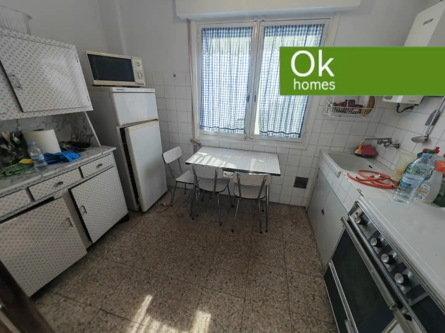 Cuina de Pis en venda en Guitiriz amb Parquet, Terrassa i Moblat