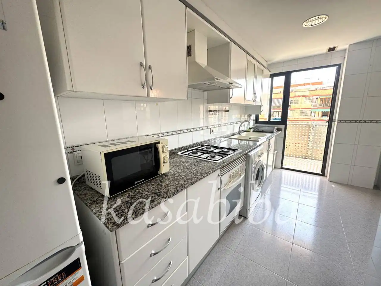 Appartamento con terrazza in affitto a Calle Campoamor, imagen 14