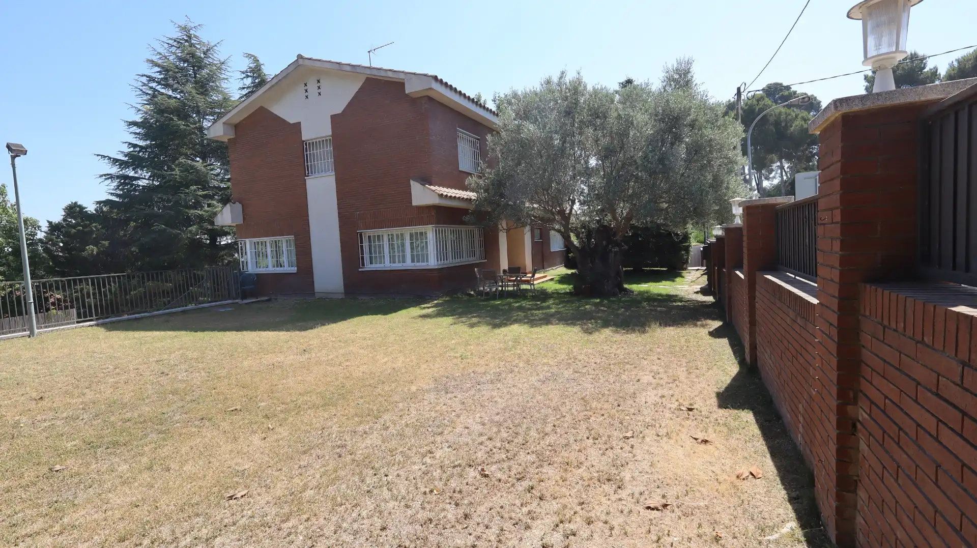 Jardí de Casa o xalet en venda en Cerdanyola del Vallès amb Aire condicionat, Calefacció i Jardí privat