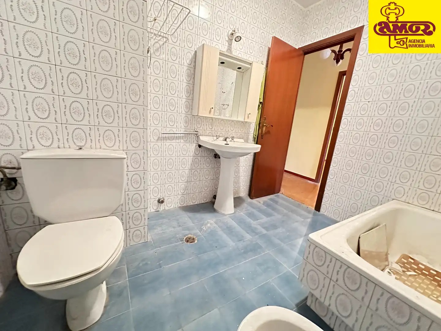 Baño de Piso en venta en Santiago de Compostela  con Trastero
