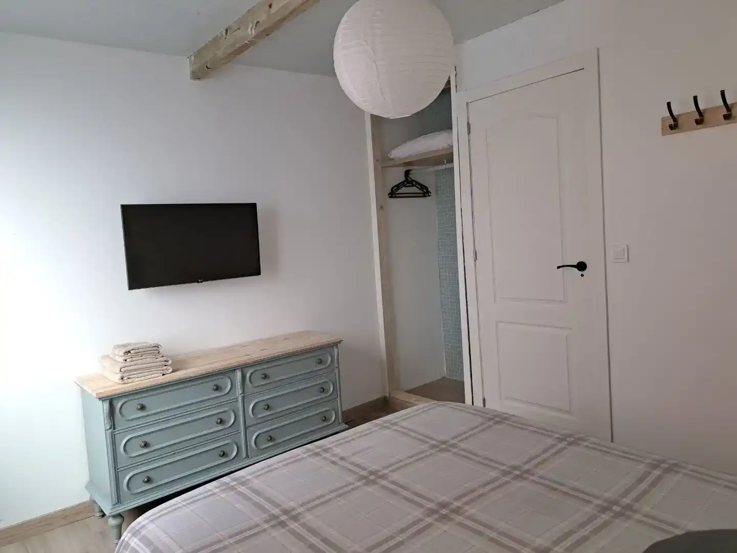 Habitación de Casa adosada en venta en Valencia con Aire acondicionado, Parquet y Trastero