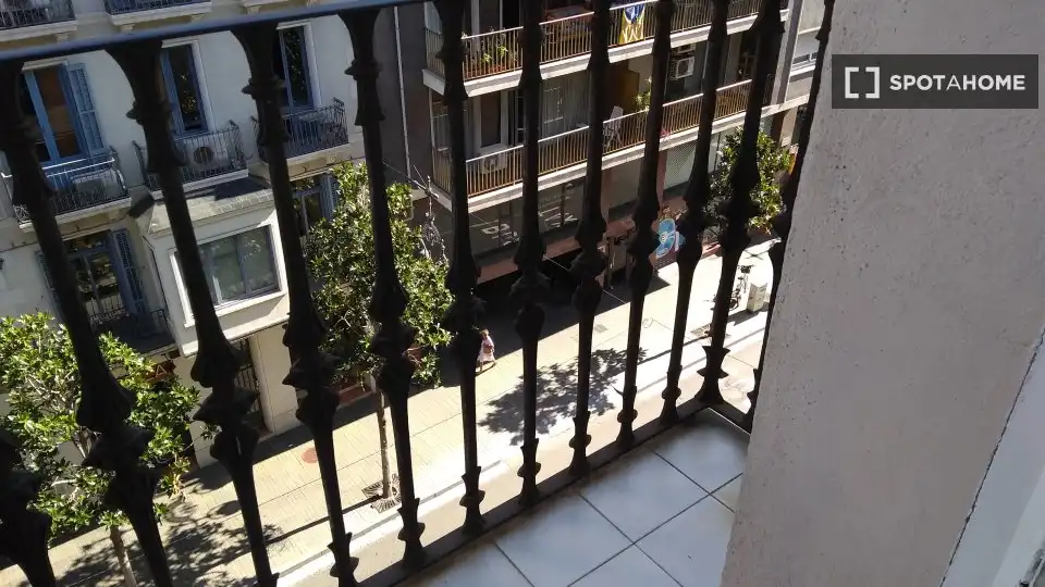 Terraza de Piso para compartir en Gràcia