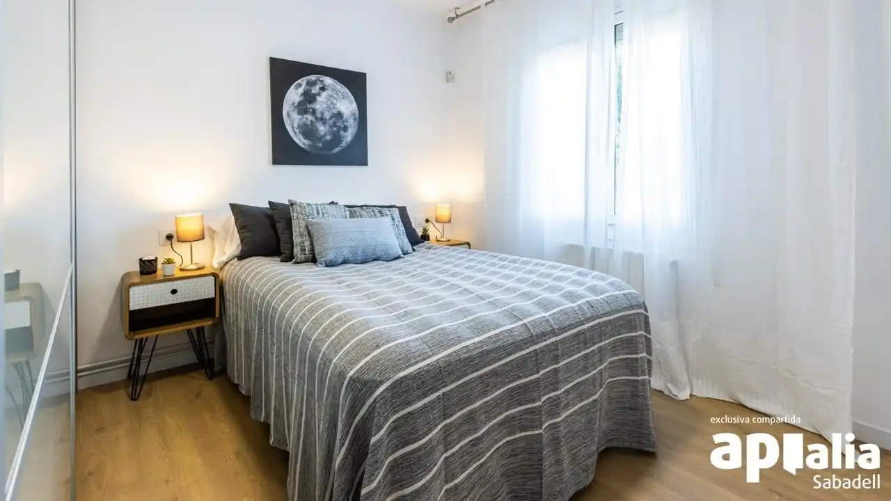 Habitación de Piso en venta en Sabadell con Aire acondicionado, Calefacción y Parquet