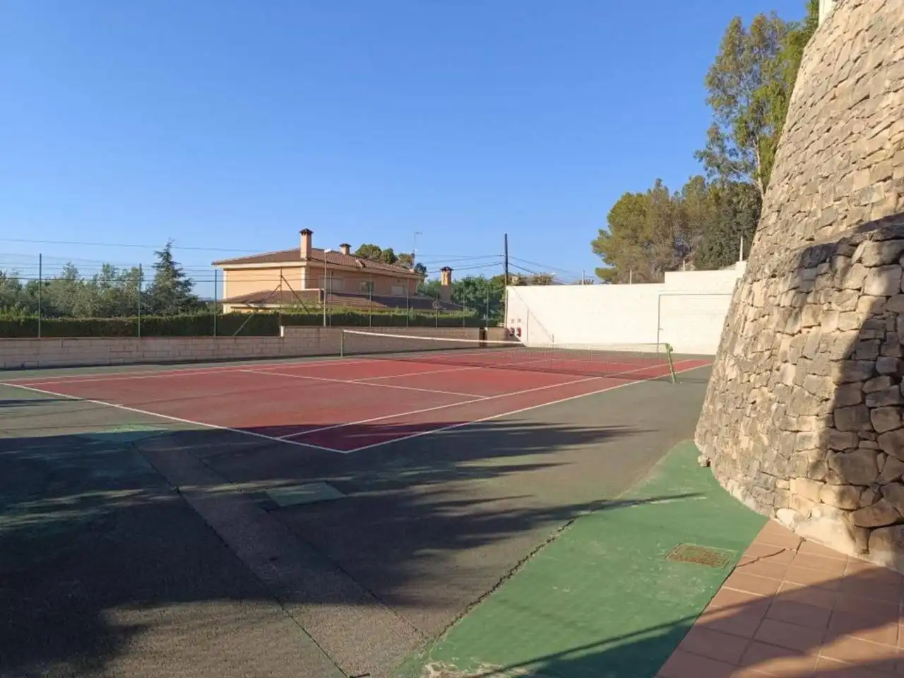 Parking de Casa o chalet en venta en Petrer con Calefacción y Terraza
