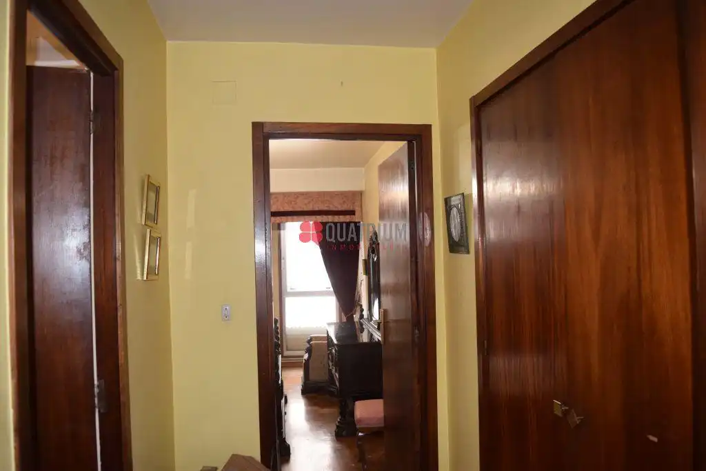 Piso en venta en Santiago de Compostela  con Trastero