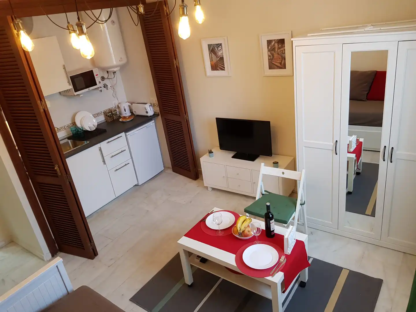 Cocina de Estudio de alquiler en Málaga con Aire acondicionado, Calefacción y Amueblado