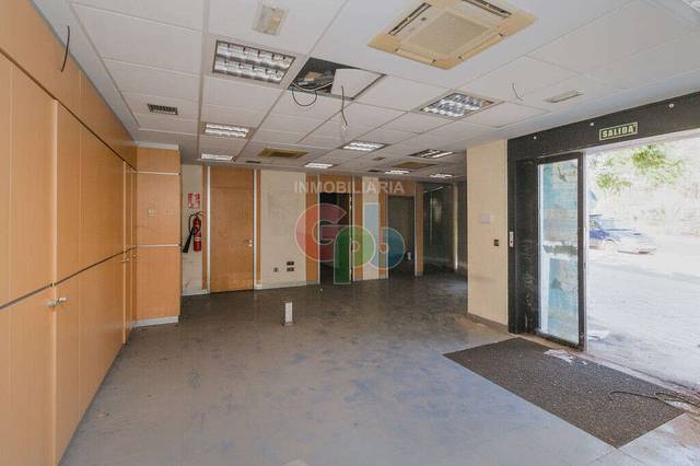 Local comercial en Venta en Puebla de Vícar