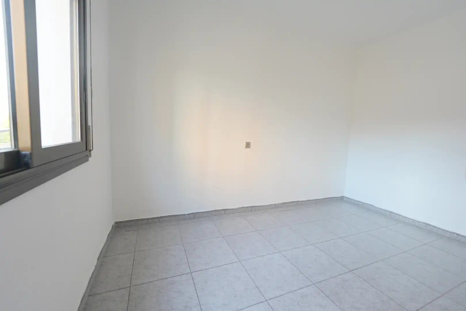 Schlafzimmer von Wohnung zum Verkauf in Barcelona mit Ofen