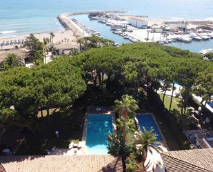 Piscina de Casa o xalet en venda en Marbella amb Aire condicionat, Jardí privat i Terrassa