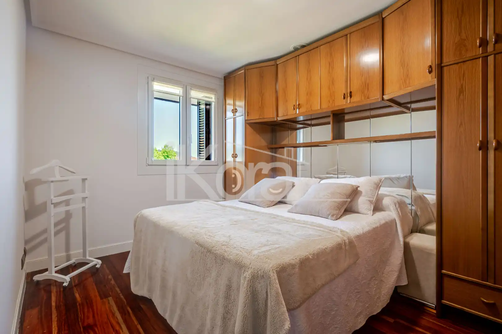 Dormitori de Casa o xalet en venda en Lasarte-Oria amb Calefacció, Jardí privat i Parquet