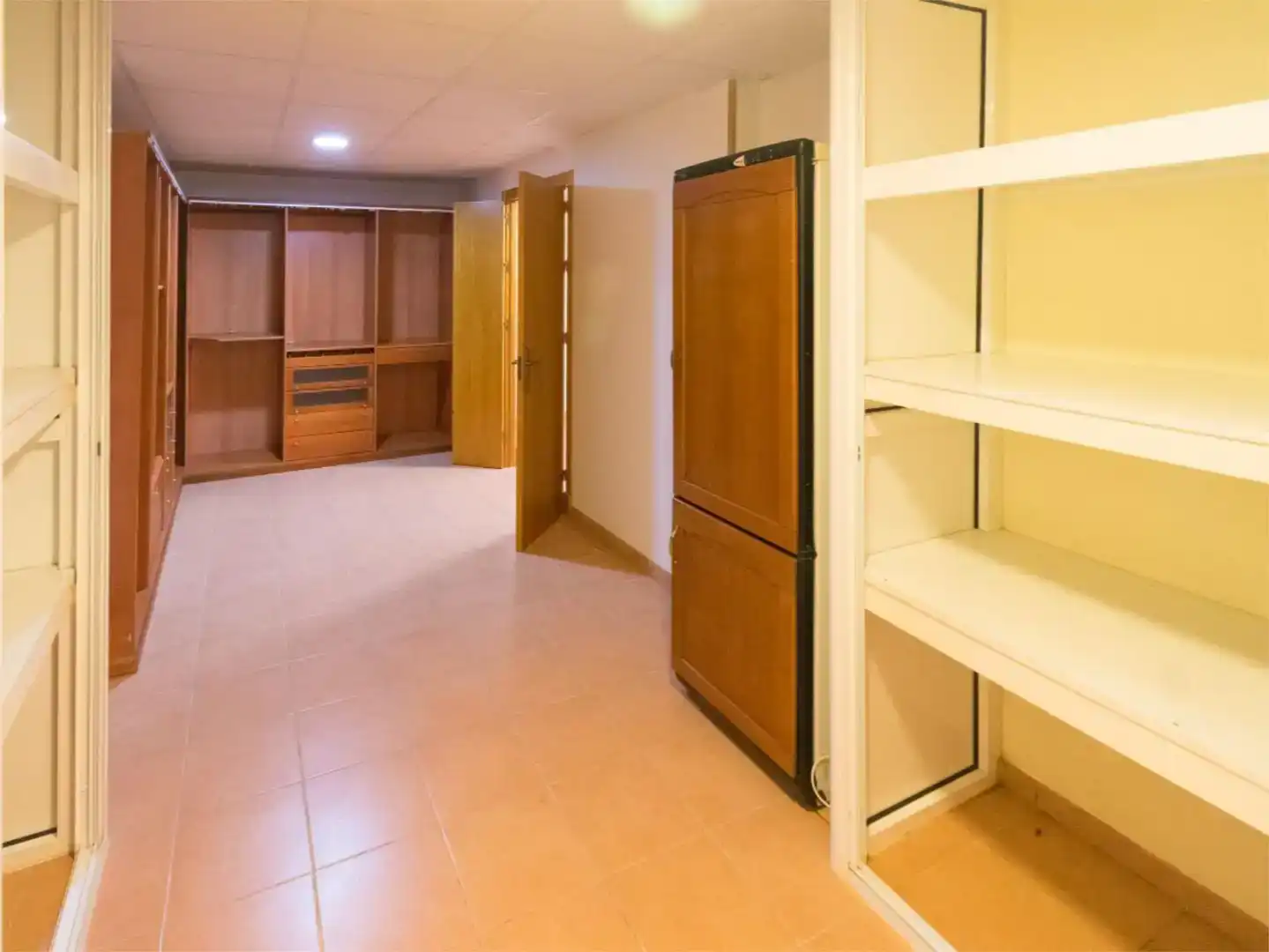 Detached homes for rent in Rota  with Air Conditioner, Private garden and Storage room