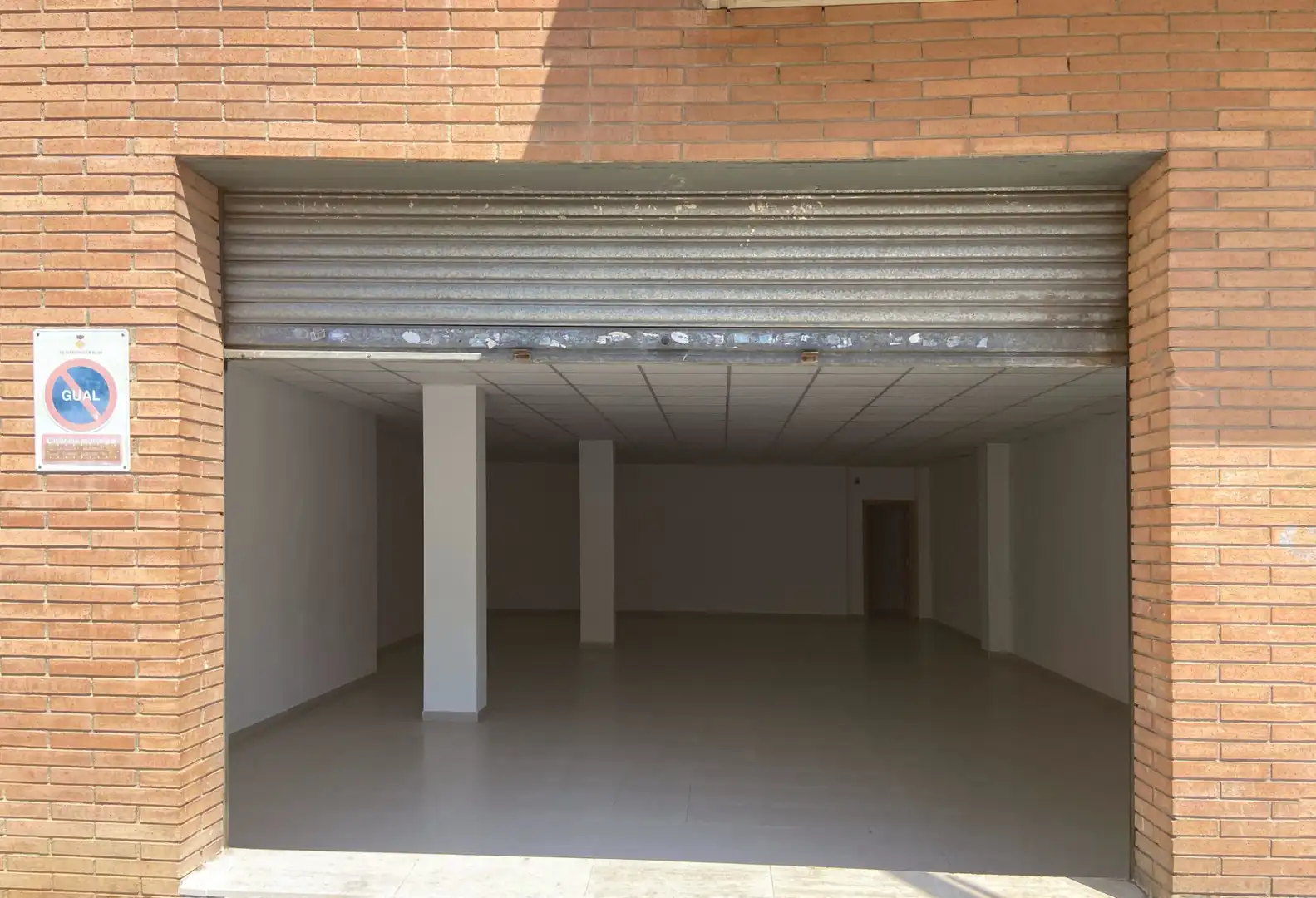 Local comercial en venta en Carrer de Juan Ramon Jiménez, imagen 2