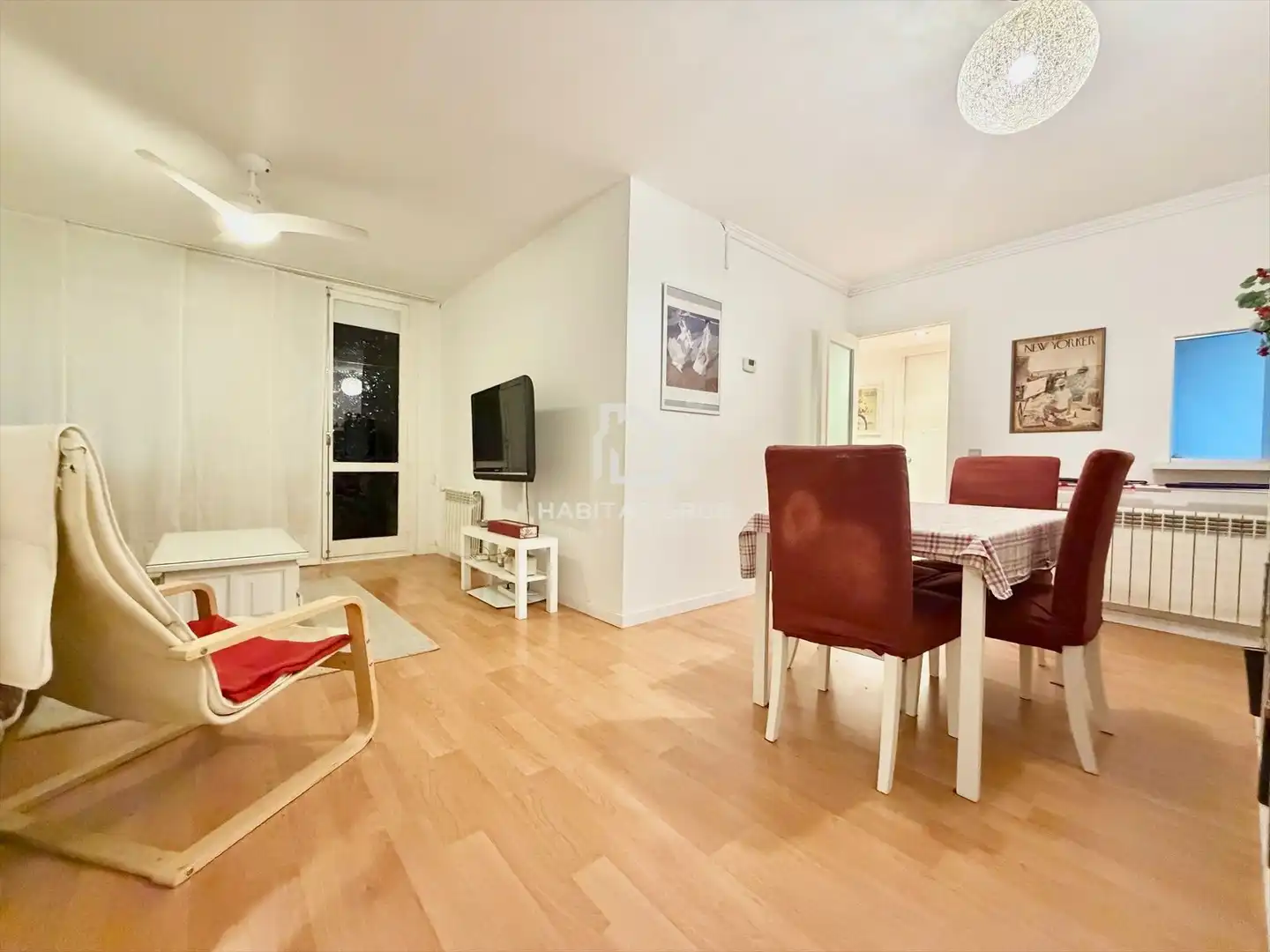 Wohnzimmer von Wohnung zum Verkauf in Girona mit Heizung, Privatgarten und Abstellraum