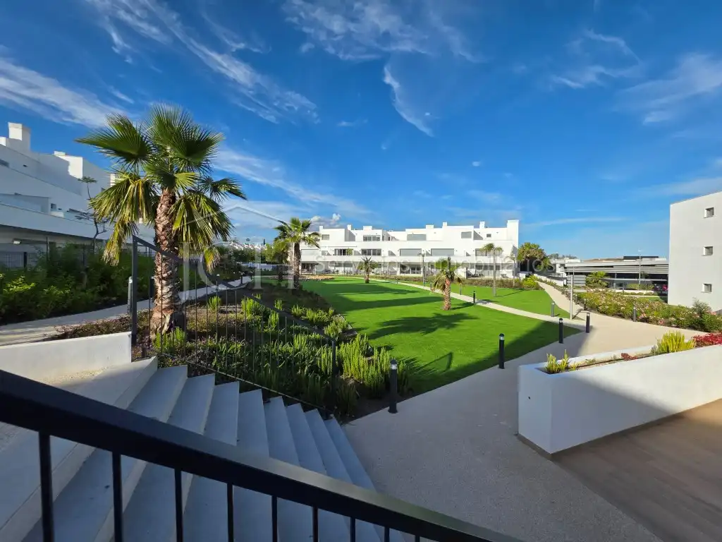 Terraza de Ático de alquiler en Estepona con Amueblado