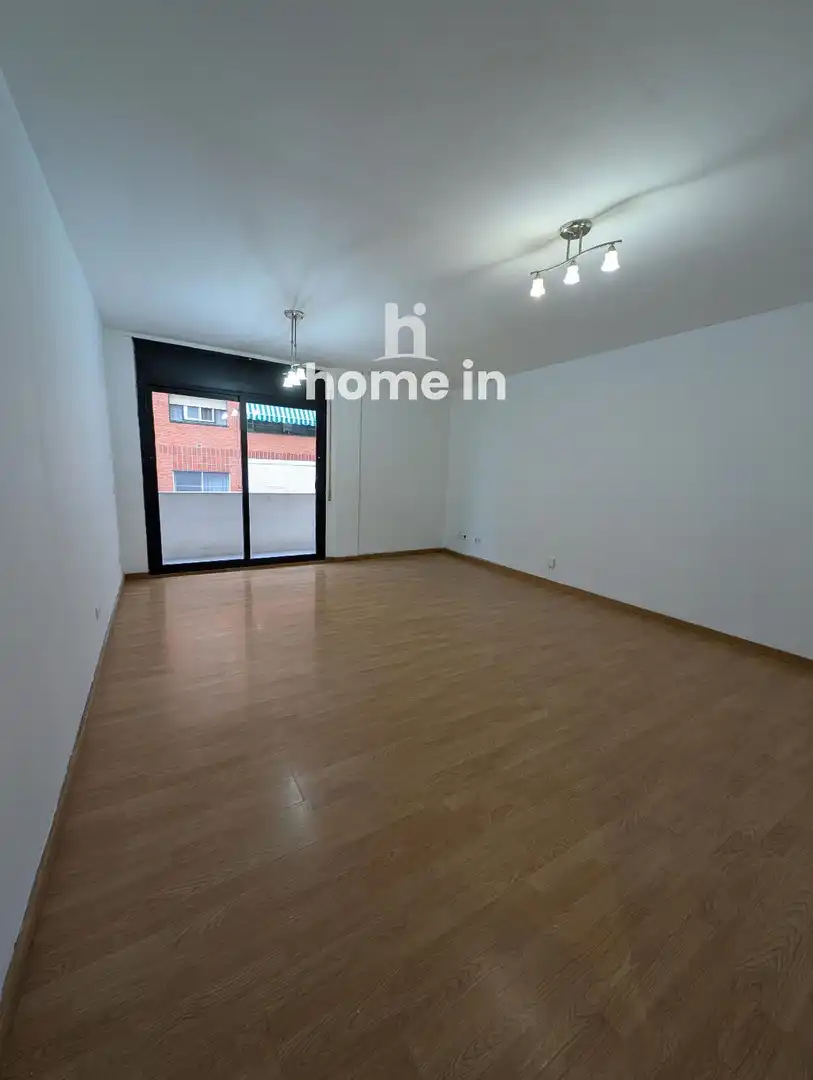 Piso en venta en Av Catalunya, Zona Hospital