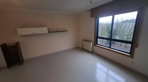 Foto 3 de Pis en venda a Calle Lamazáns, Ponteareas, Pontevedra